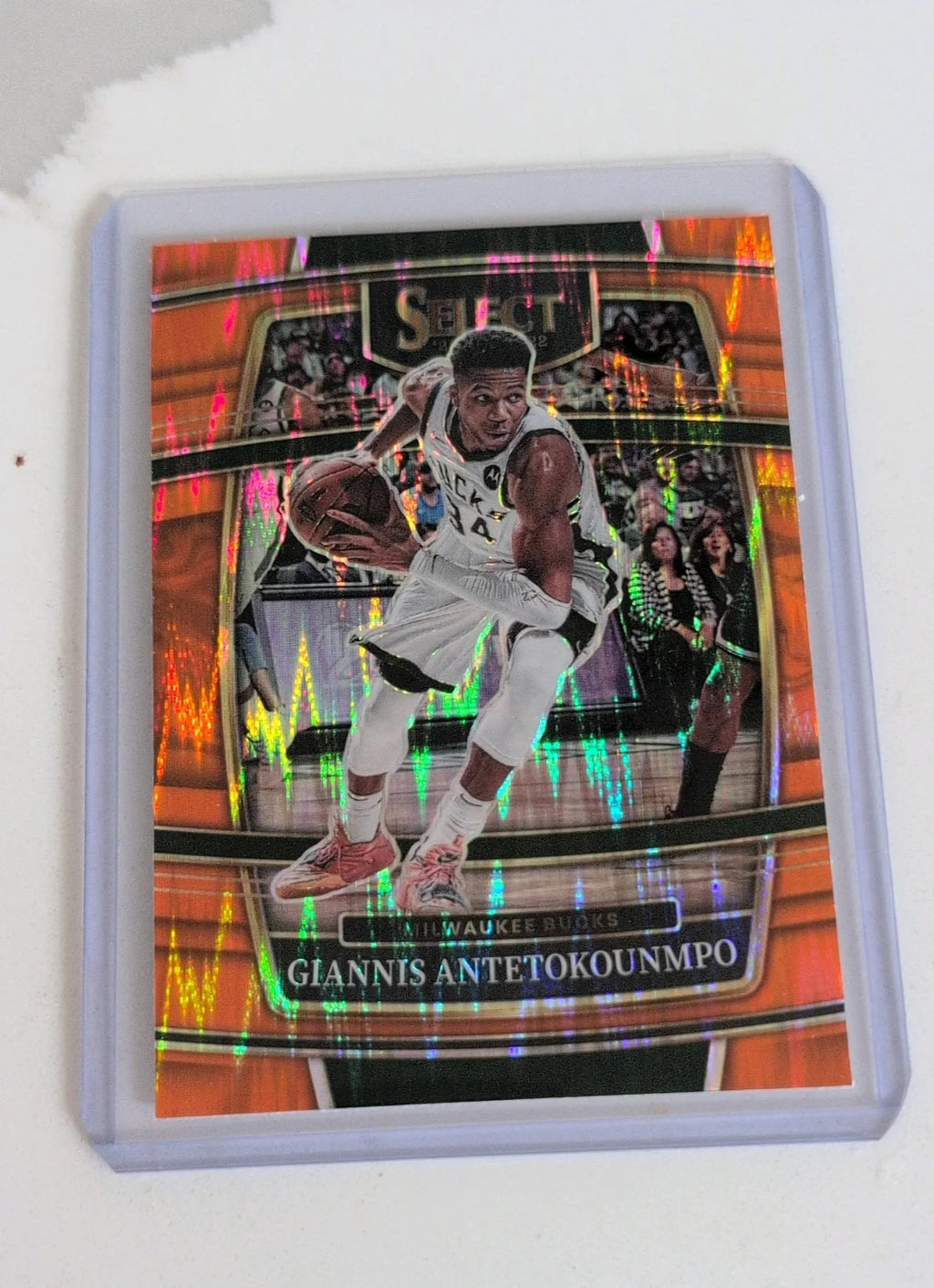 2021-22 Panini Select Giannis Antetokounmpo Orange Prizm #35 Front