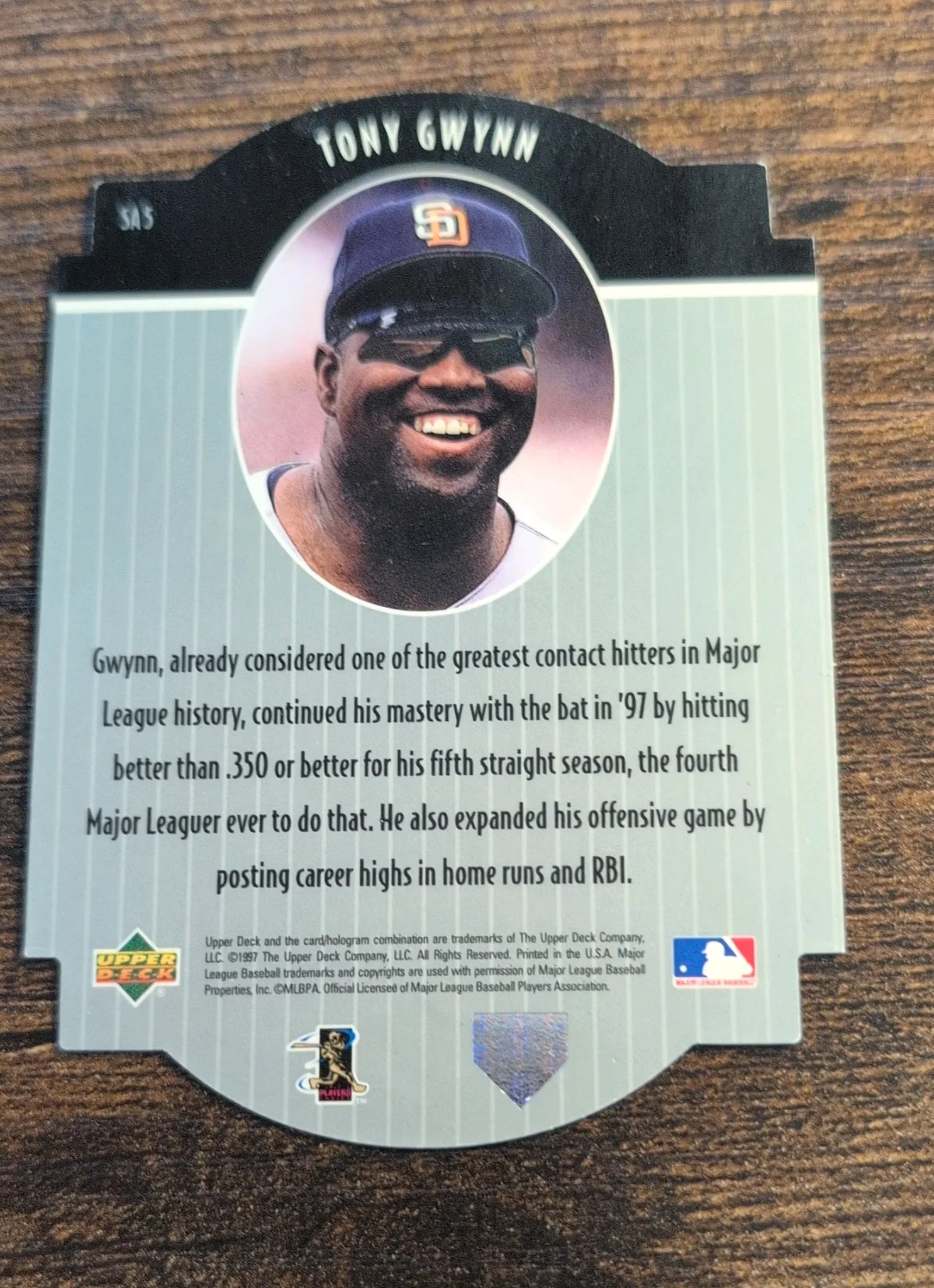 1997 Upper Deck Star Attractions Tony Gwynn #SA5 - Back