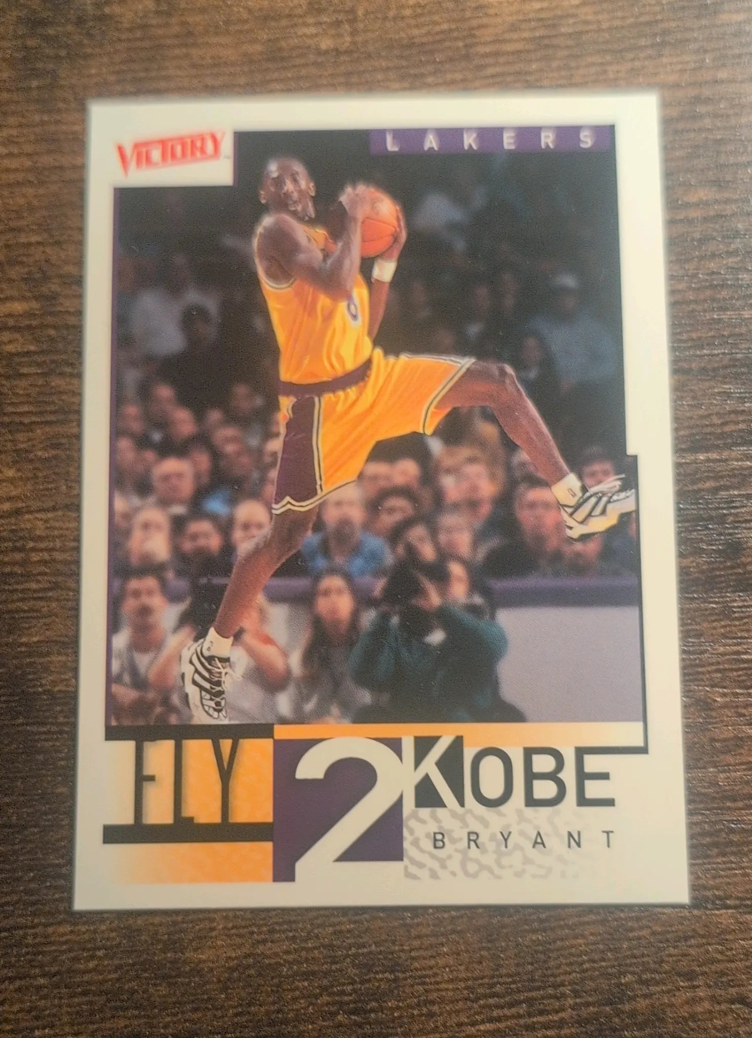 2000 Upper Deck Victory Kobe Bryant #281 Fly 2 Kobe - Front