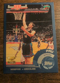 2002-03 Topps Pau Gasol Rookie of the Year #2 Front