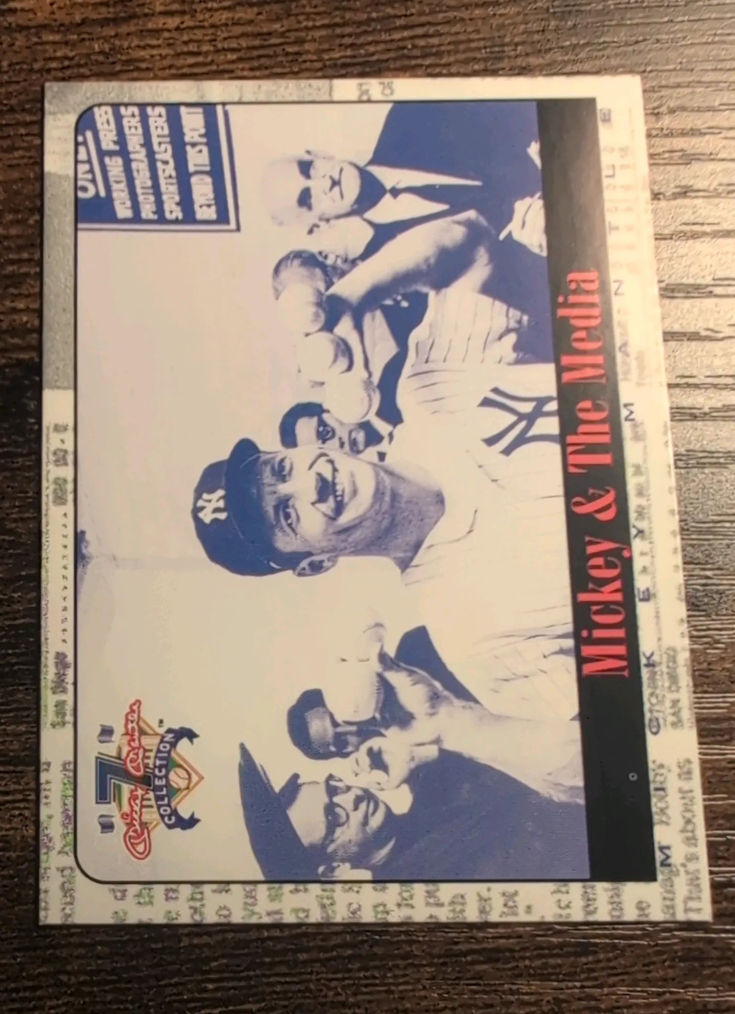 1997 Cooperstown Collection Mickey Mantle Mickey & The Media #22 - Front