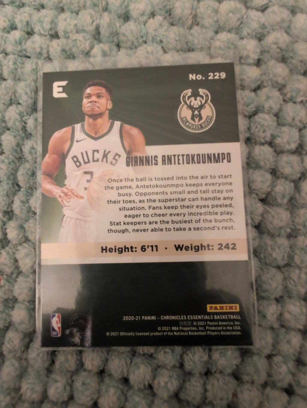 2020-21 Panini Chronicles Essentials Giannis Antetokounmpo #229 Back