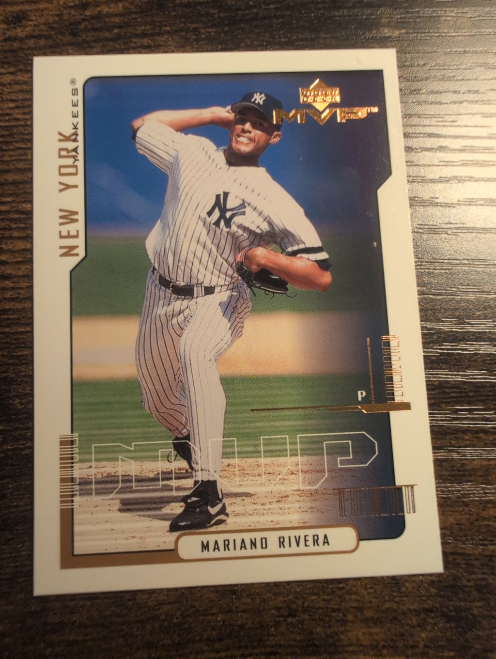 Mariano Rivera baseball card in Closing Time five-card lot